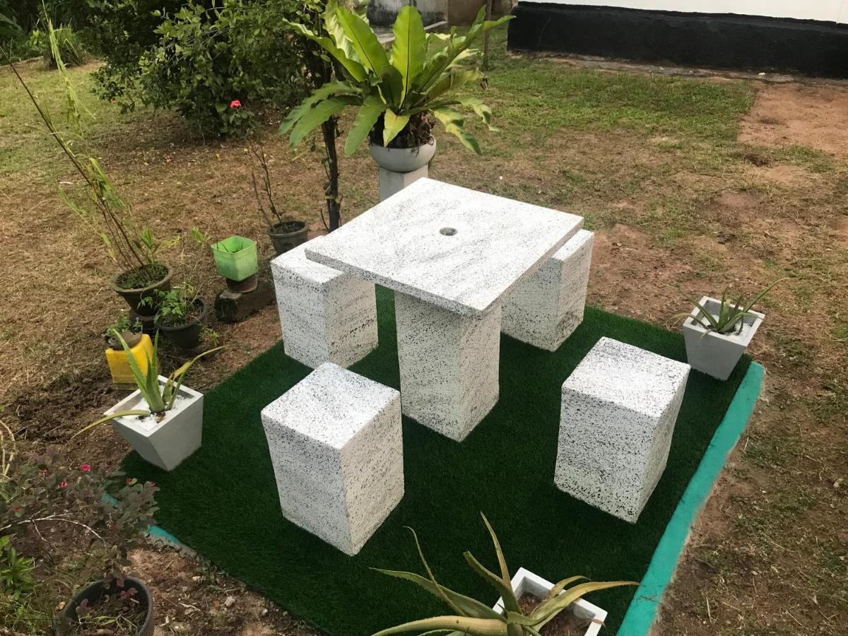 Jilan Homestay Bentota Extérieur photo